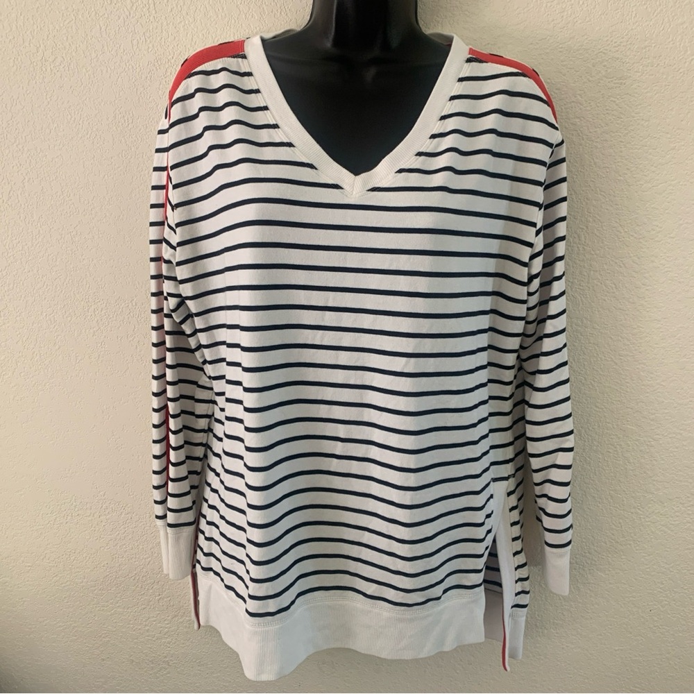 Chicos Zenergy Pullover Size 1 M(8/10) White Black Stripe Long Sleeve Red Accent